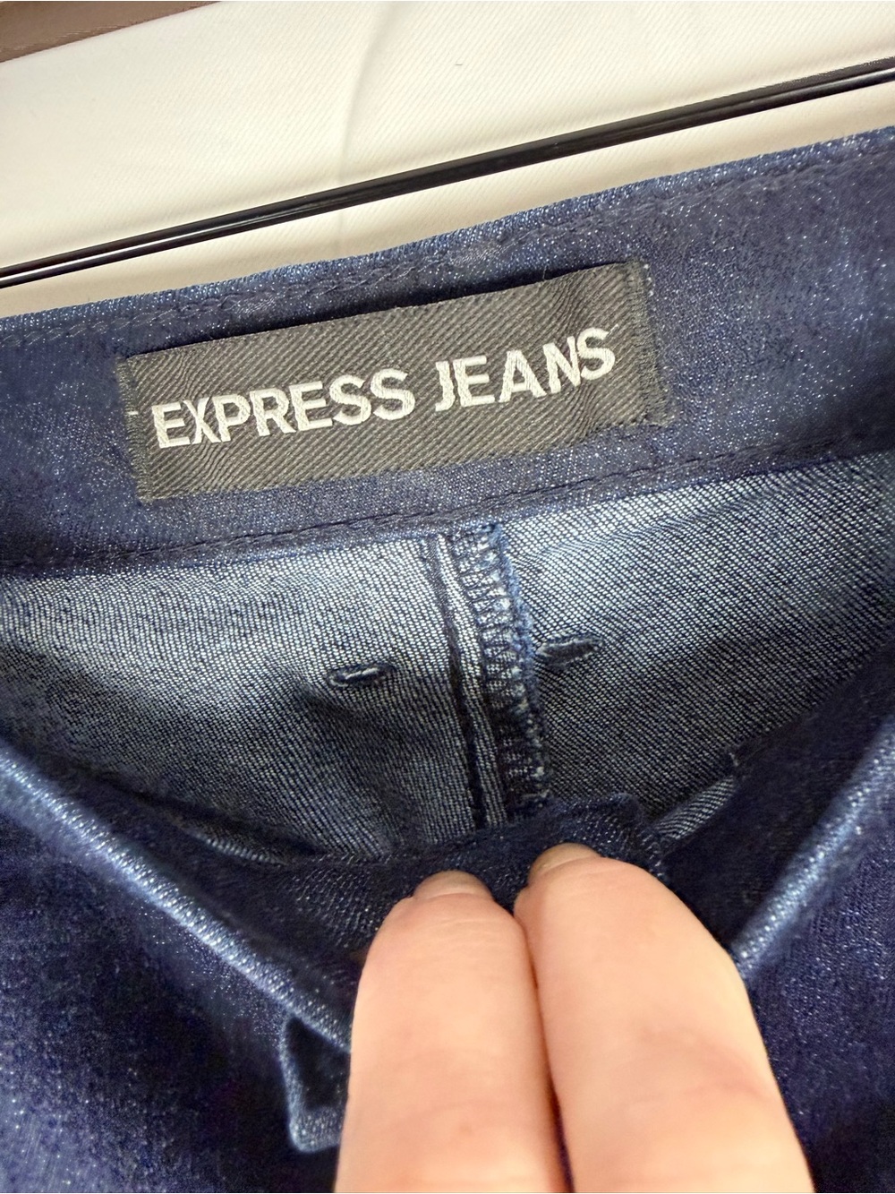 EXPRESS Women’s Size 8 Denim Jeans Mid Rise Slim Flare Trouser Style MIA Stretch - Picture 6 of 14